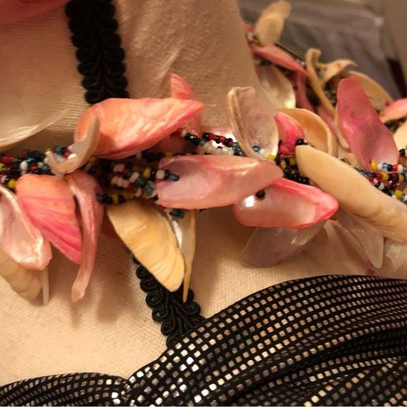 Chunky shell and seed bead one of a kind 24” necklace - Picture 6 of 10